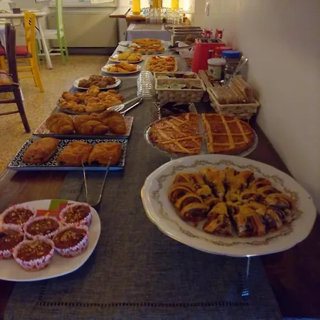 Vegan Meuble Adriana Oda ve Kahvaltı *