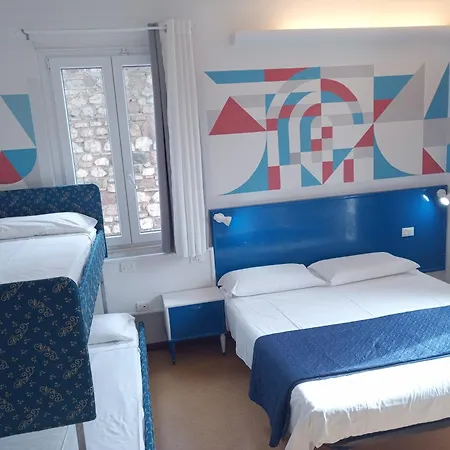 Oda ve Kahvaltı Vegan Meuble Adriana