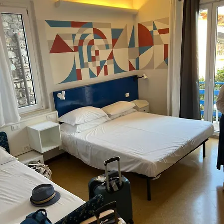 Bed and Breakfast Meuble Adriana Vegan Σιρμιόνε